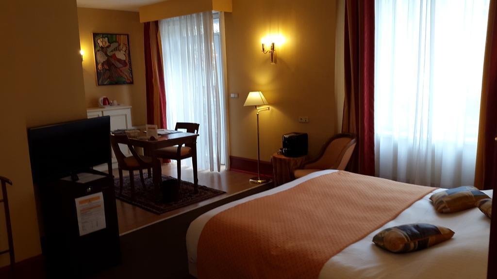 Ermitage Bouquet Hotel Rouen Kültér fotó
