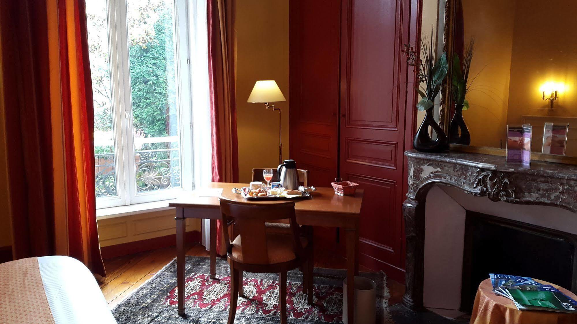 Ermitage Bouquet Hotel Rouen Kültér fotó