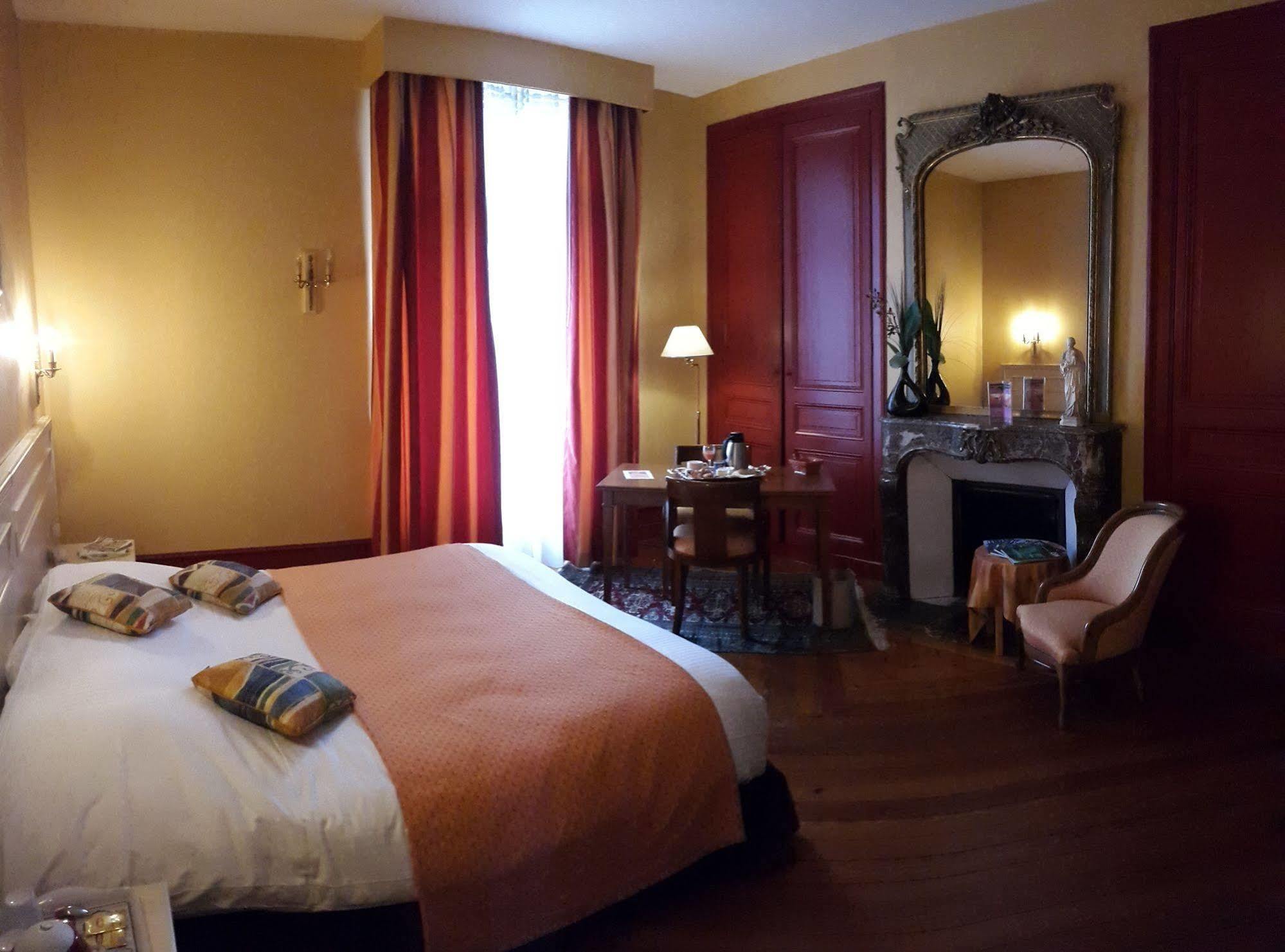 Ermitage Bouquet Hotel Rouen Kültér fotó