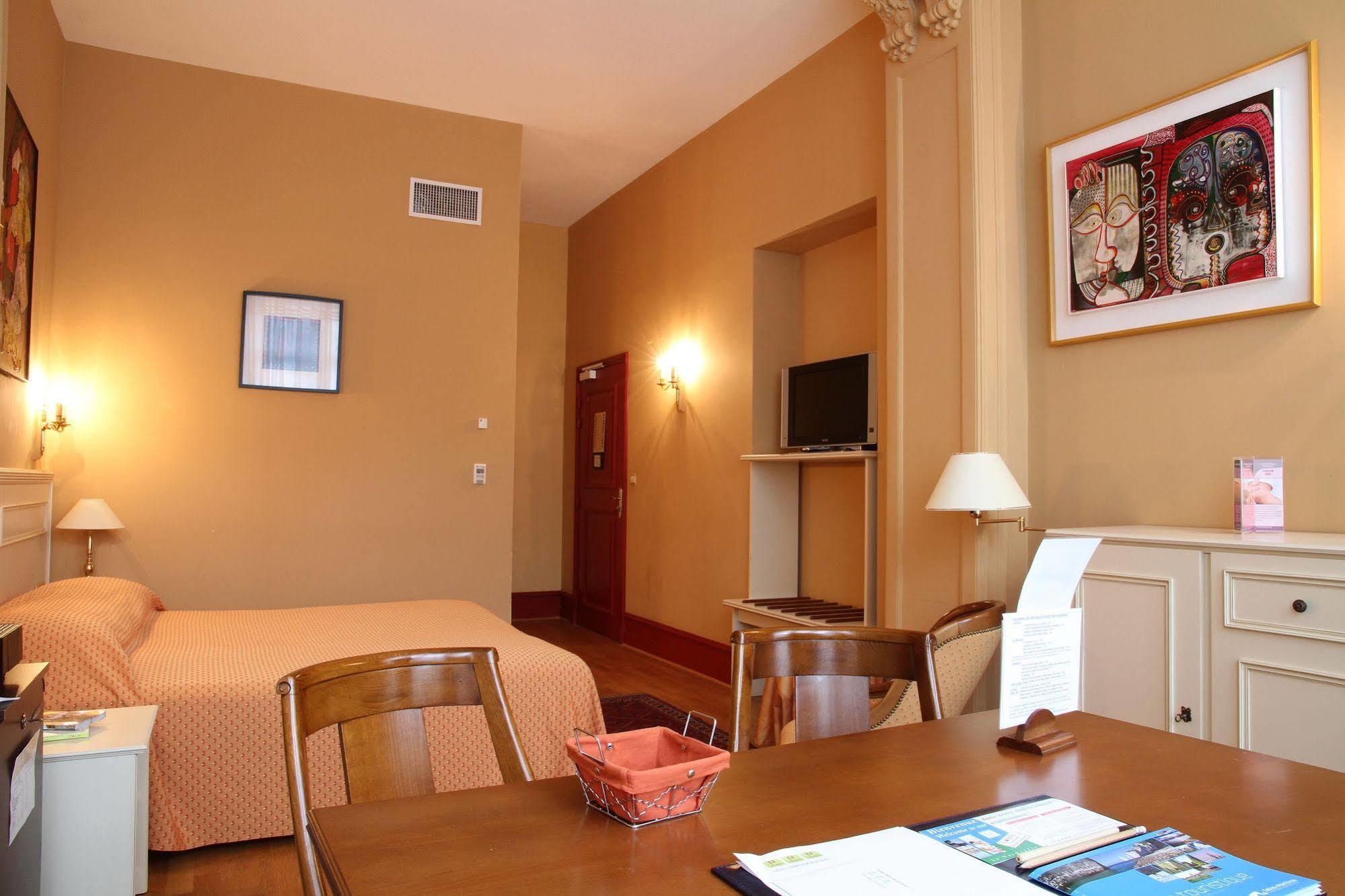 Ermitage Bouquet Hotel Rouen Kültér fotó