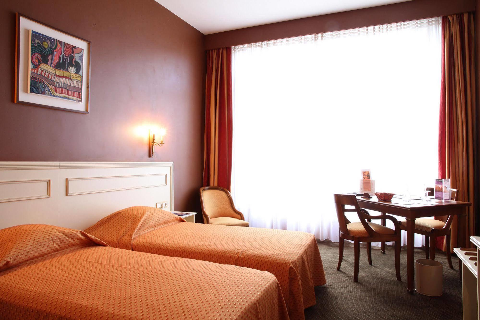 Ermitage Bouquet Hotel Rouen Kültér fotó