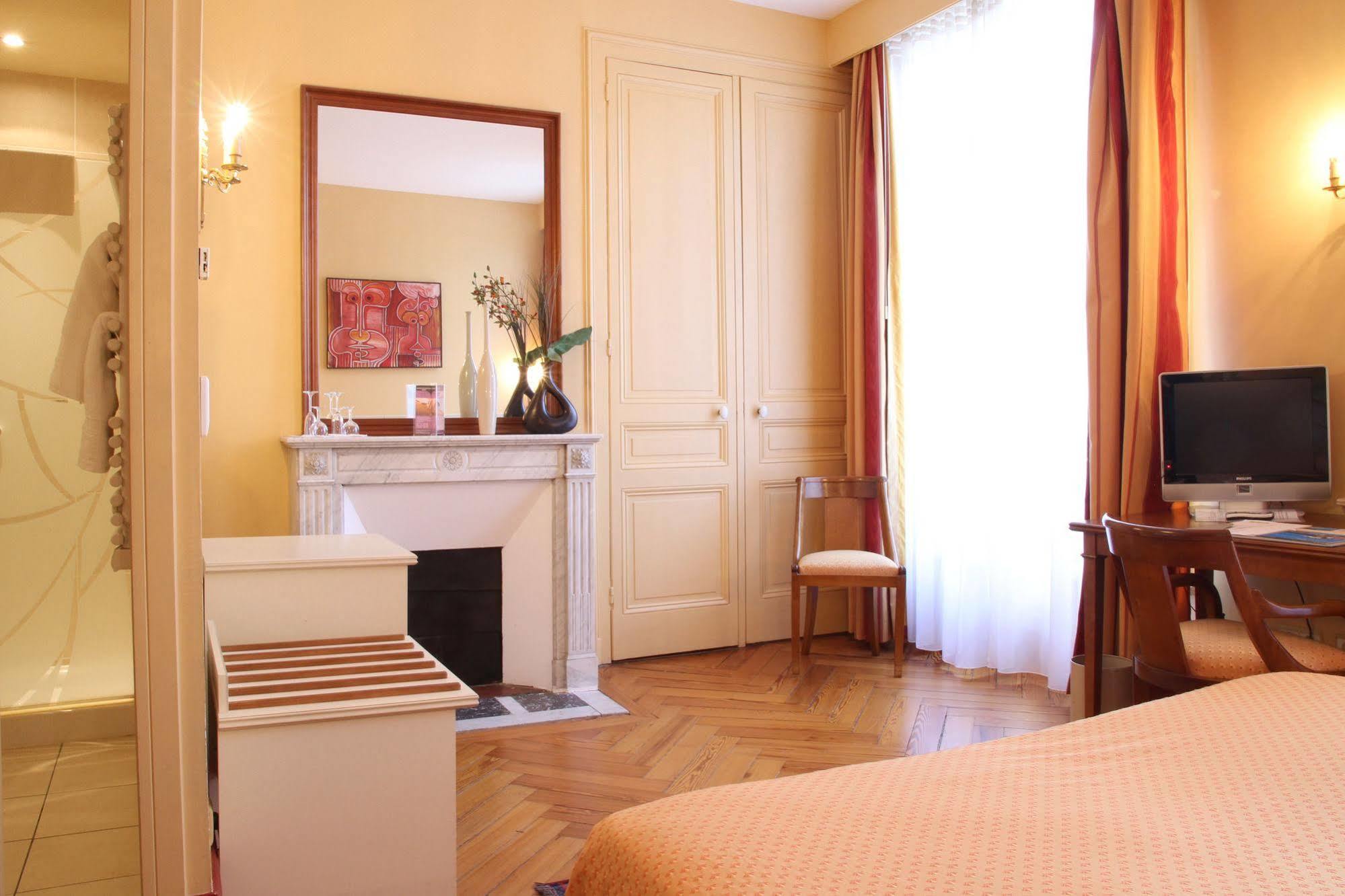 Ermitage Bouquet Hotel Rouen Kültér fotó