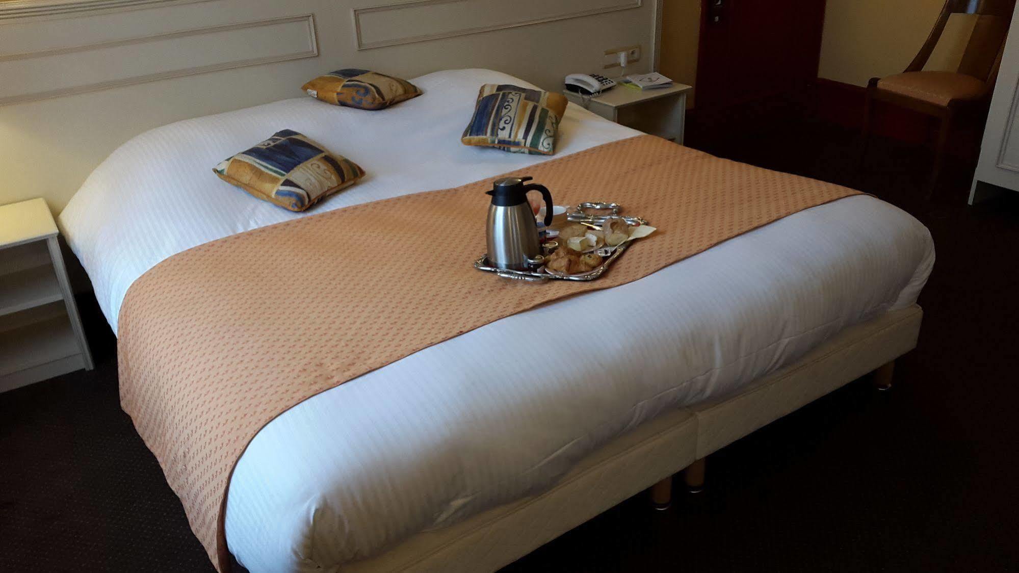 Ermitage Bouquet Hotel Rouen Kültér fotó