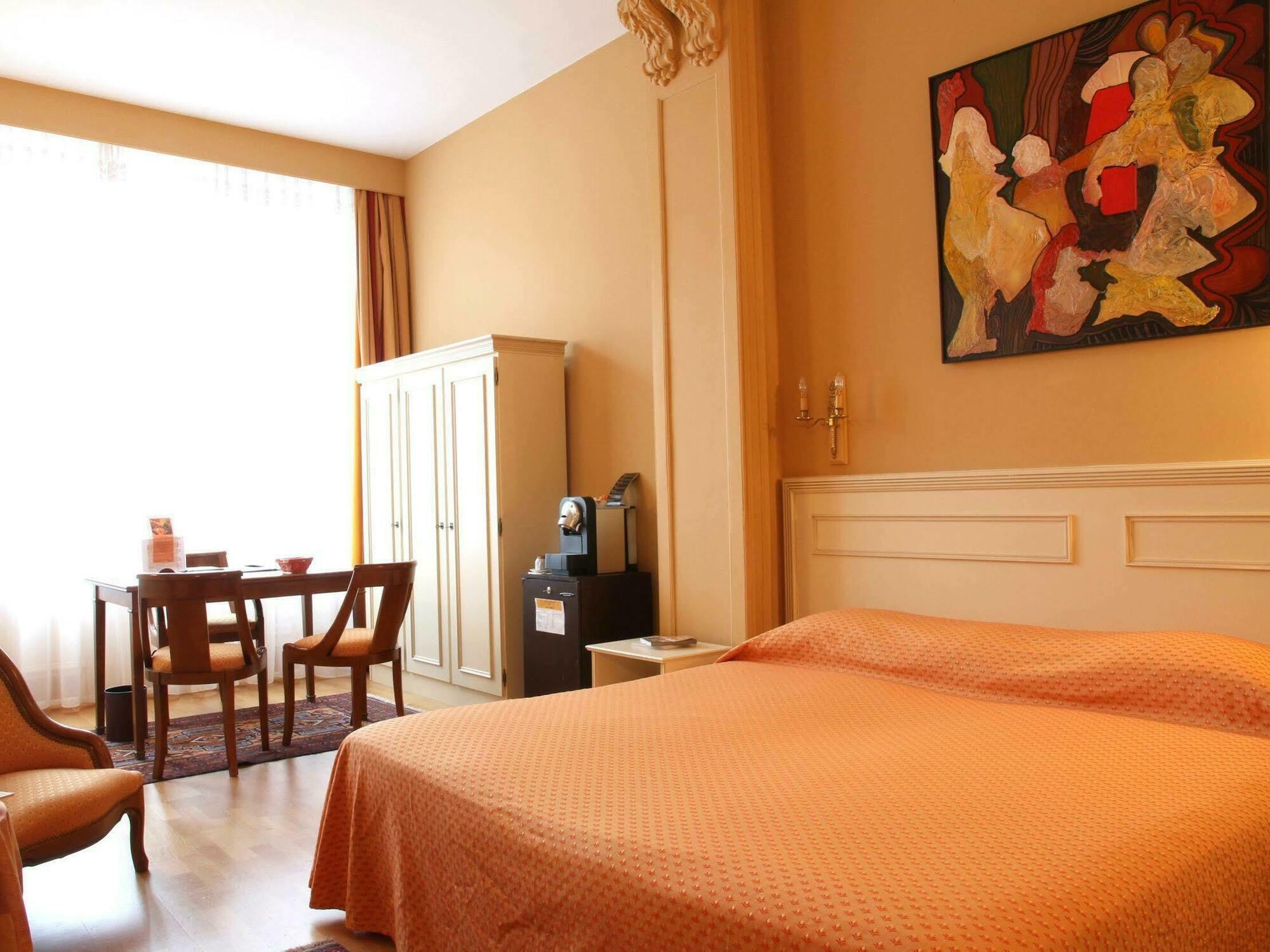 Ermitage Bouquet Hotel Rouen Kültér fotó
